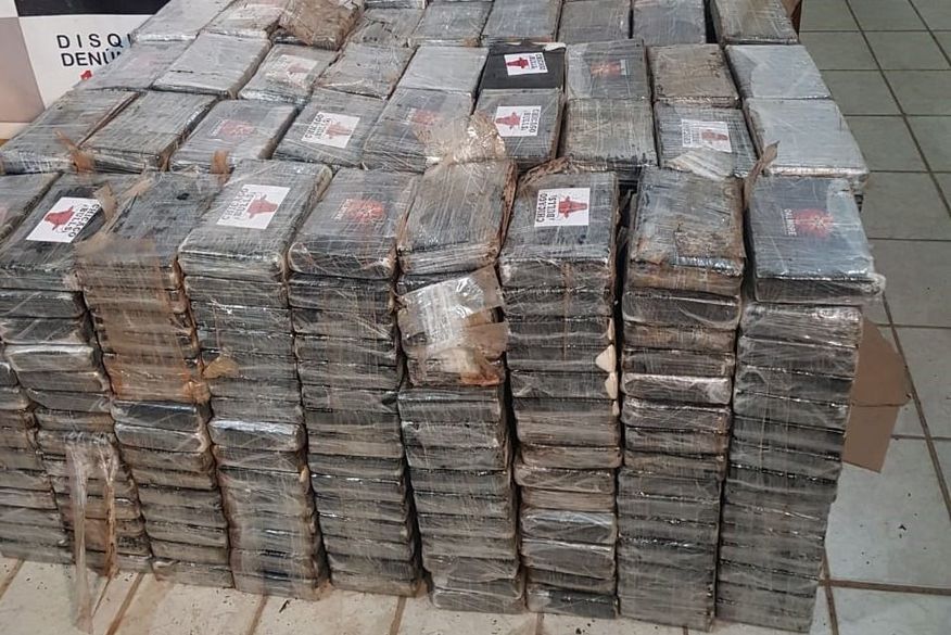 VEJA VIDEO A CASA CAIU..Carga com quase 1 tonelada de cocaína apreendida em Catolé do Rocha está orçada em mais de R$ 30 milhões